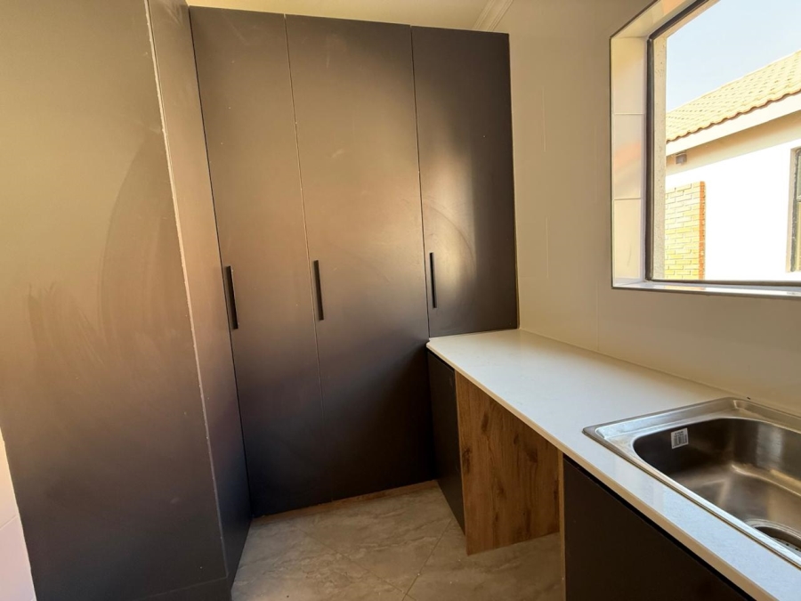 4 Bedroom Property for Sale in Buffelspoort Eco Estate North West